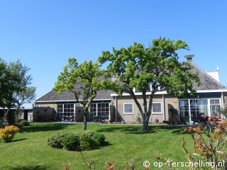 Amplus in Hoeve Stortum, Smoke-free holiday accommodation on Terschelling