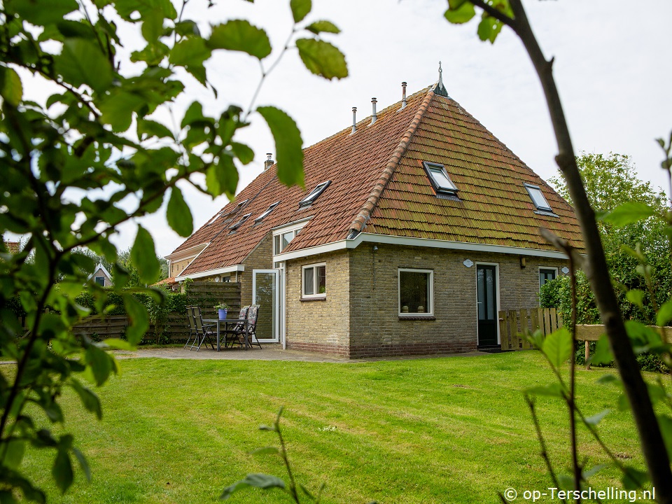 `t Fek Huize Schouten, Holiday on Terschelling with dog