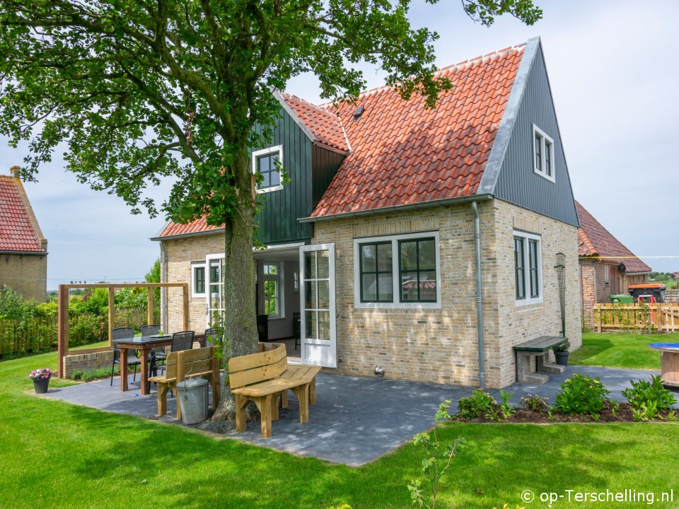 Huisje Augustus, Holiday home on Terschelling for 6 persons