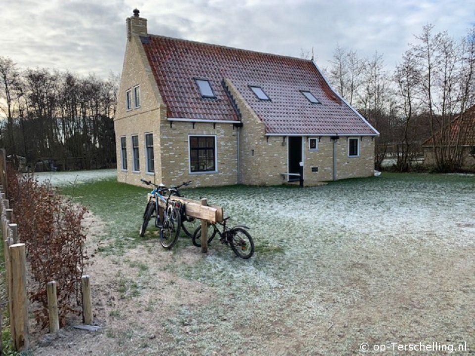 D&ucirc;mke, Holiday home on Terschelling for 6 persons