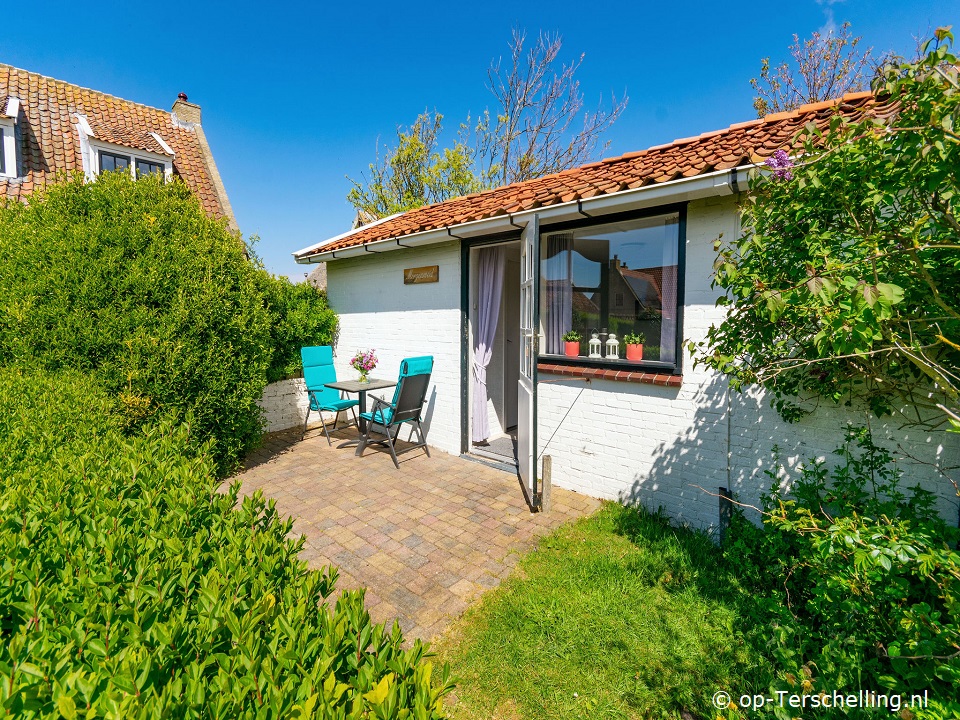 Morgenrood, Holiday home on Terschelling for 2 persons